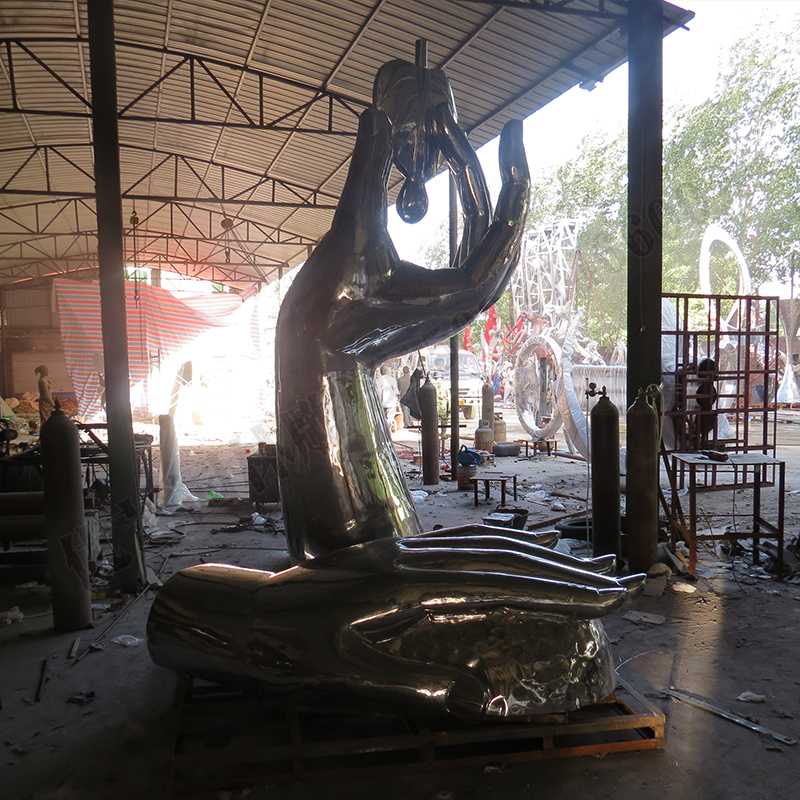 水滴景觀雕塑，不銹鋼手托水滴雕塑，景觀水滴雕塑